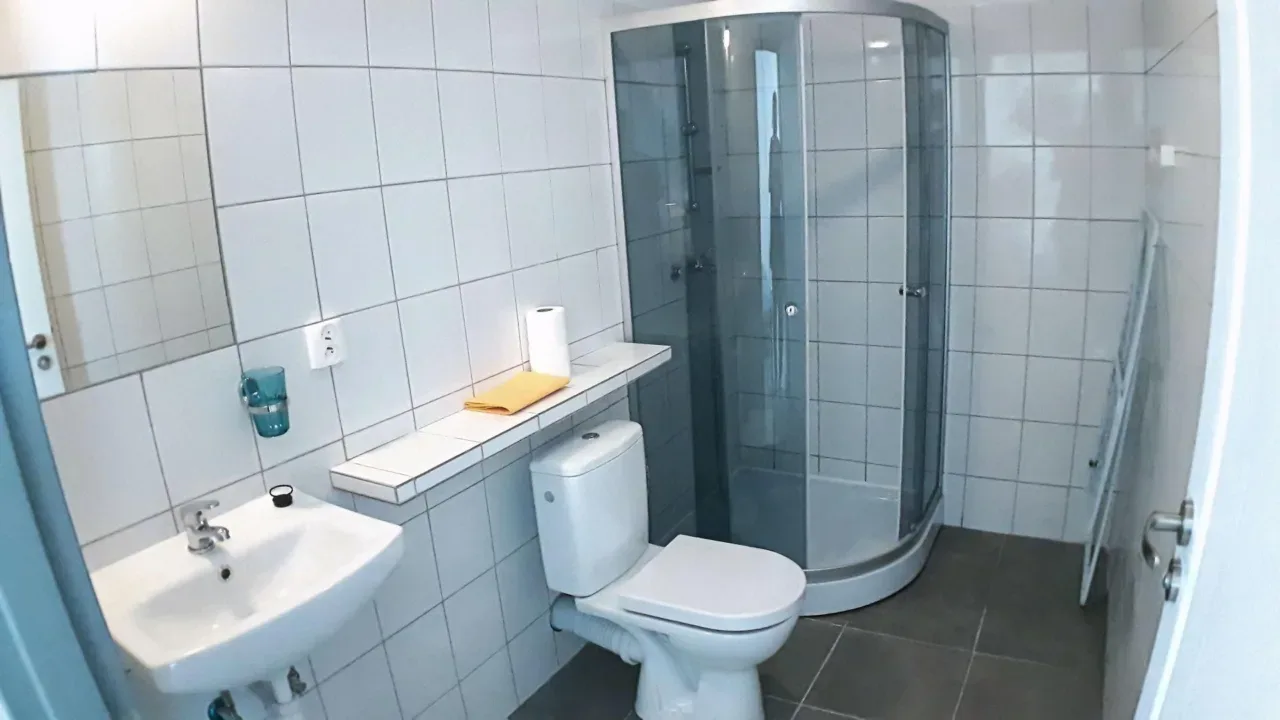 Łazienka w pawilonie